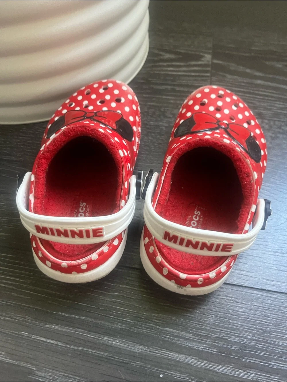 Good condition Minnie lined crocs little girls size 10